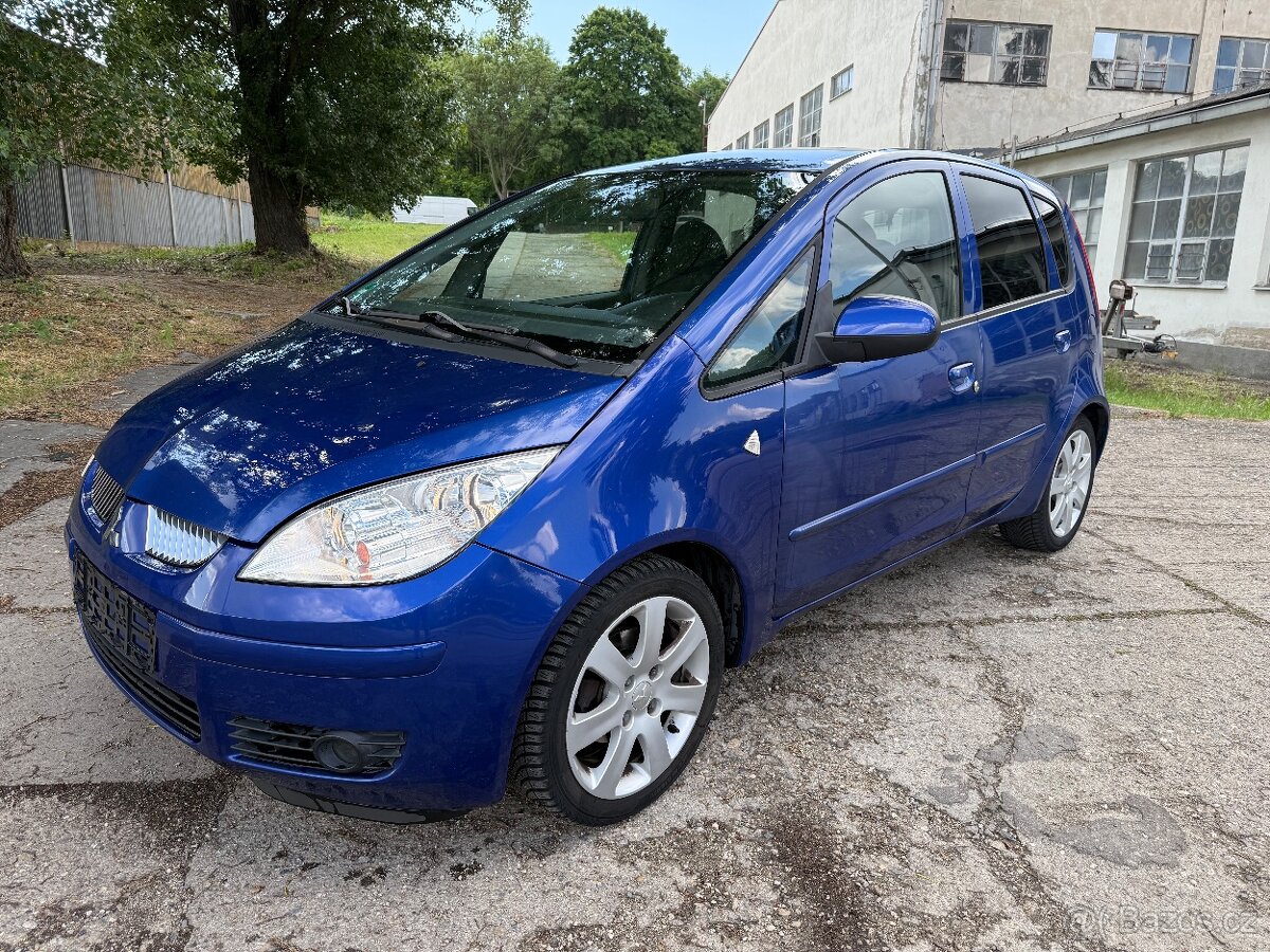 Mitsubitshi Colt 1,3 70 kW - klima