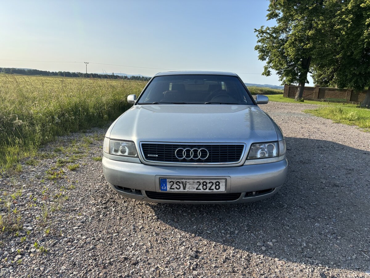 AUDI A8 D2 4.2 v8 MPi 220 kw - LPG