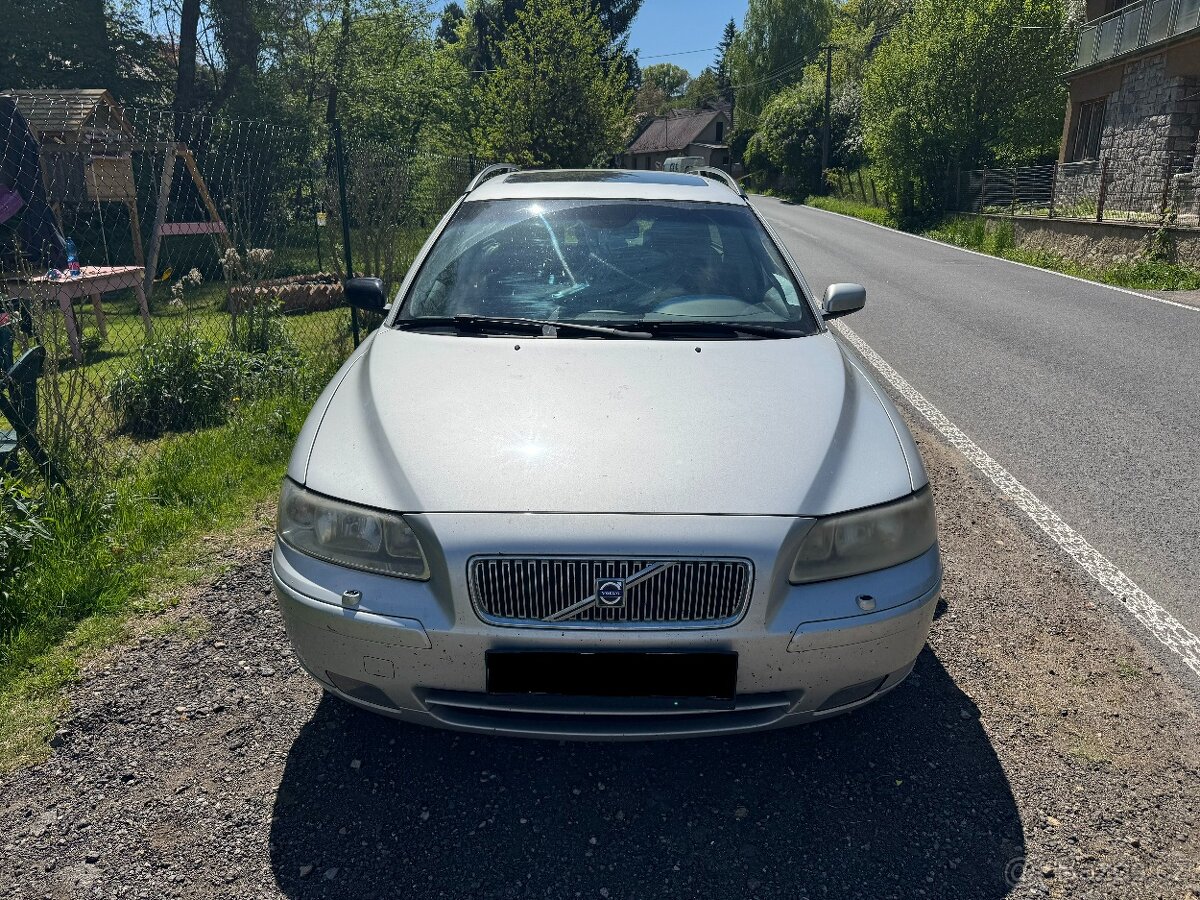 VOLVO V70 2007 2,4 D5 136kW
