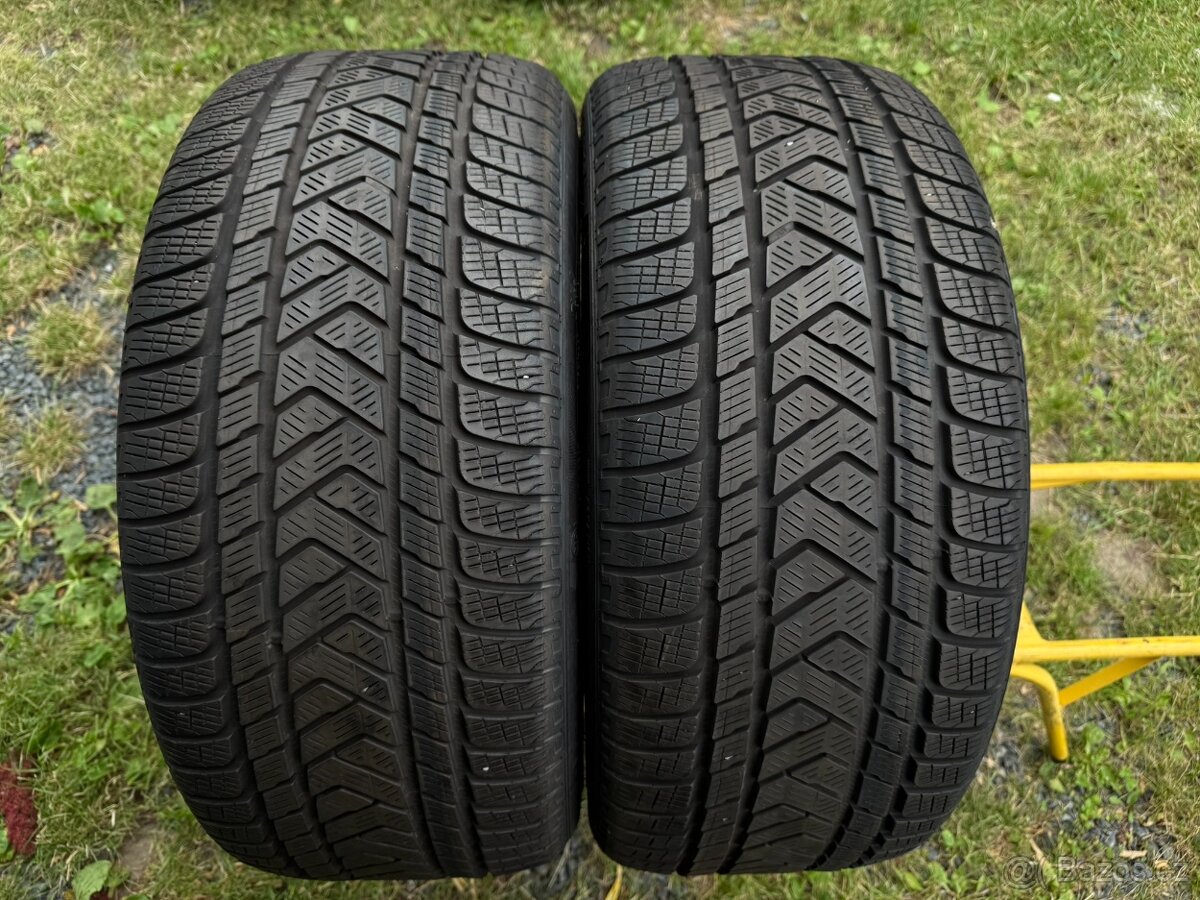 Zimní pneu 265 40 21 Pirelli 2ks