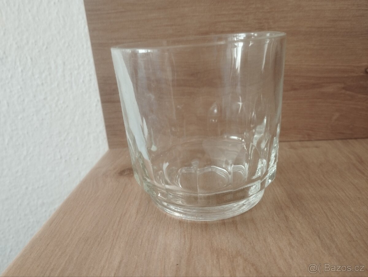 Staré retro skleničky