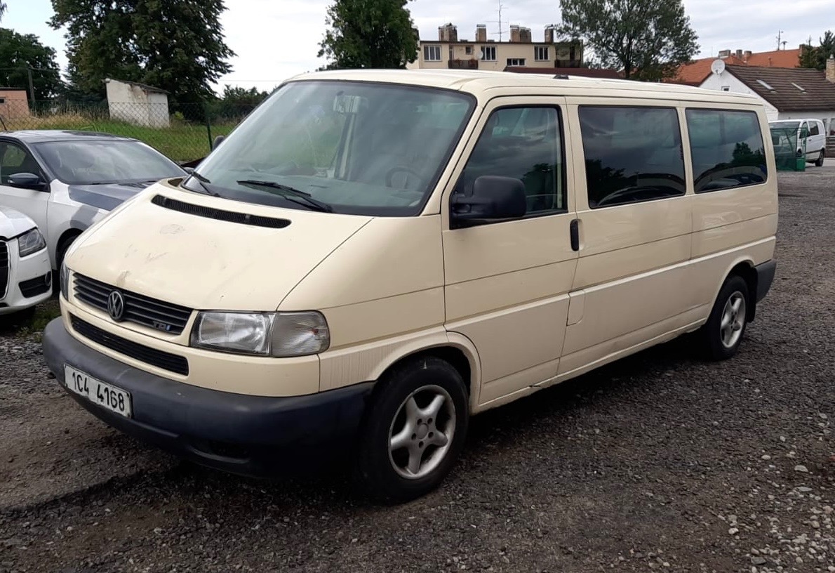Prodám dělníka VW T4 2.5tdi Long r.v 2000 nová STK