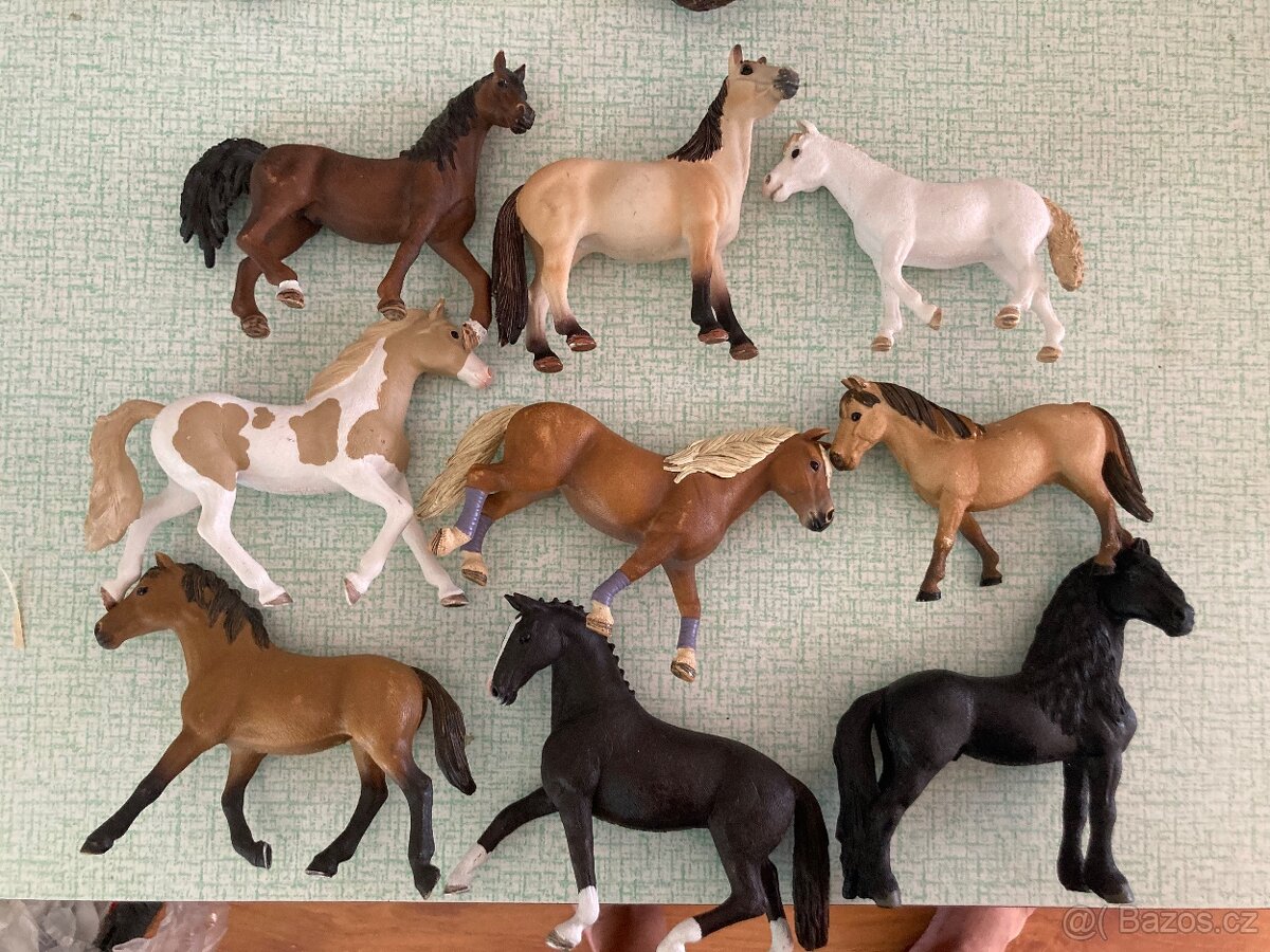 SCHLEICH kone 70-80 Kč