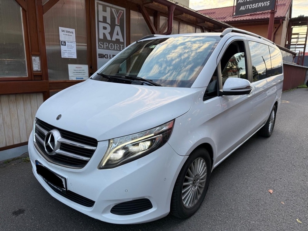 Mercedes Benz V220d 4Matic
