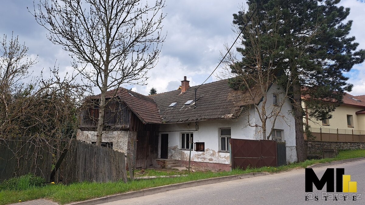 Prodej rodinného domu (5+1) o velikosti 170 m2 v obci Dolní