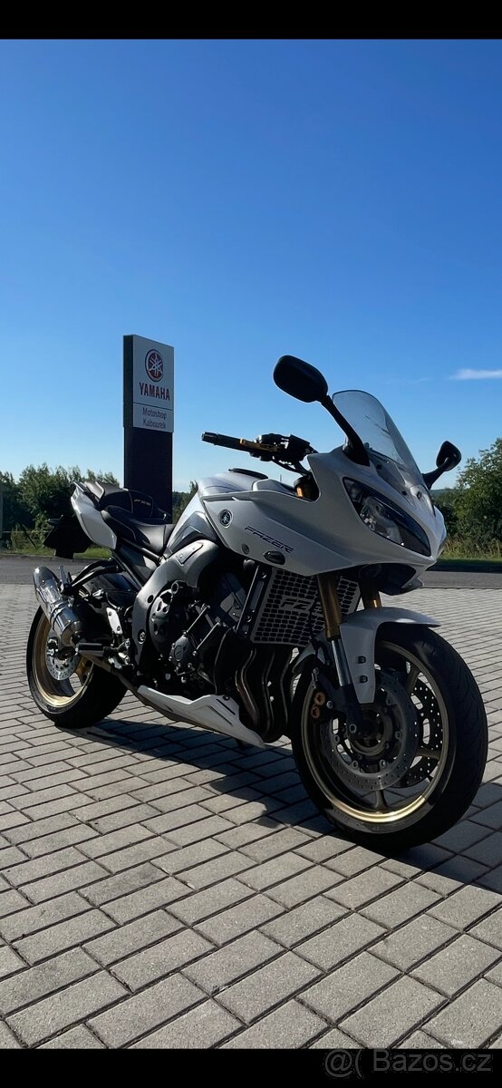 YAMAHA FZ8