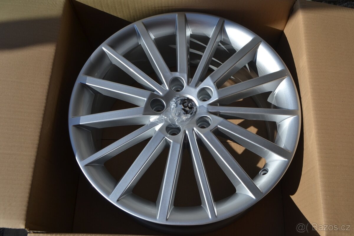 Škoda Octavia III RS–NOVÉ 18 Alu disky 7Jx18 ET51,silver