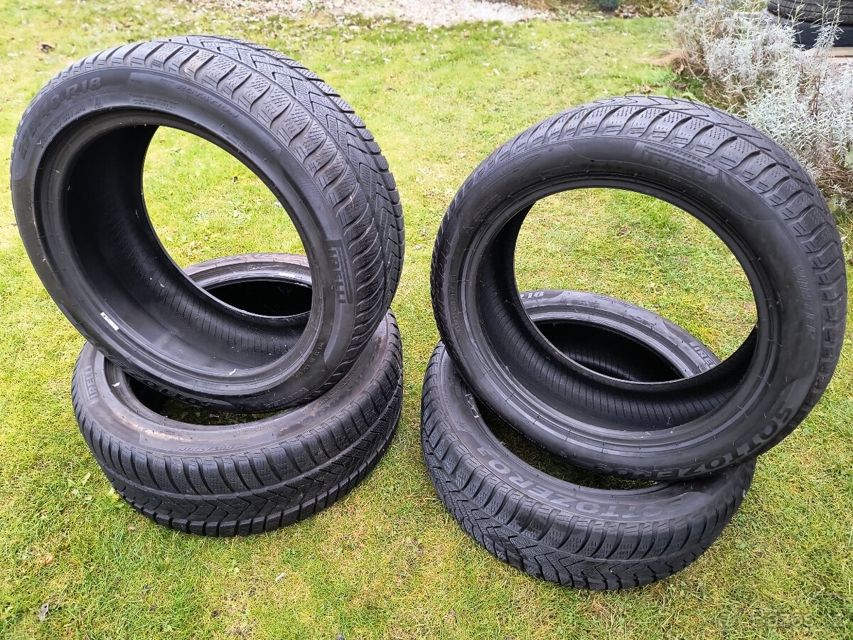 Zimní pneu PIRELLI MERCEDES E-KLASS W213 245/45 a 275/40 R18