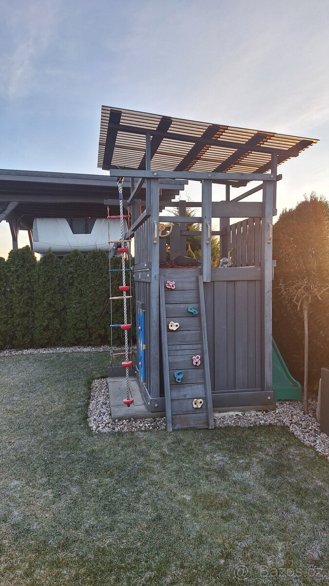 Zahradni domecek domek pro deti - věž