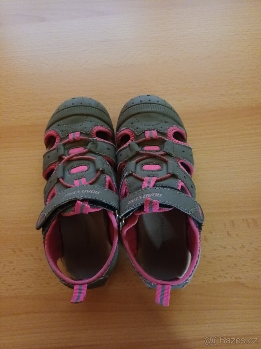 Dívčí sandály