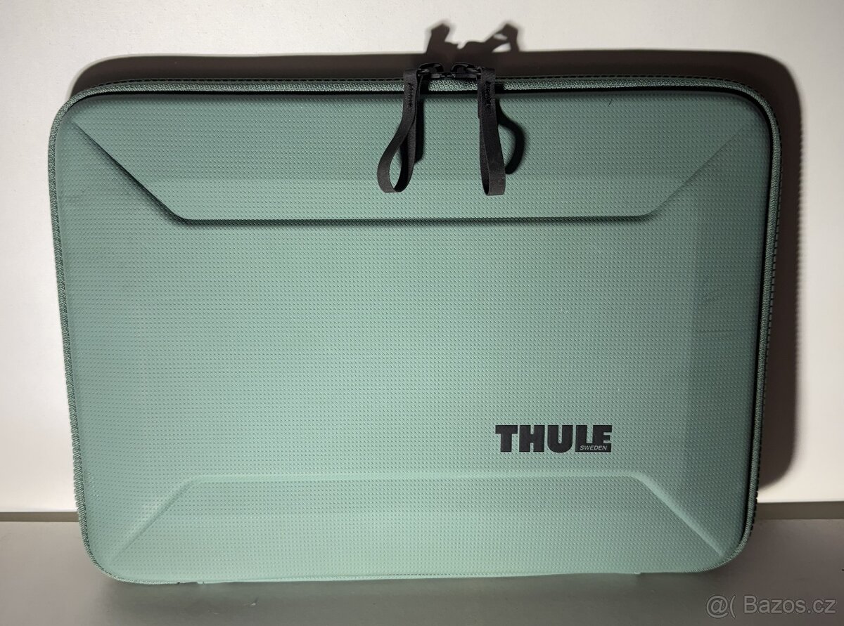 Thule – pouzdro na 14" MacBook Pro nebo 13" MacBook Air