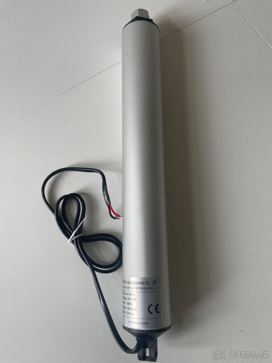 Lineární aktuátor