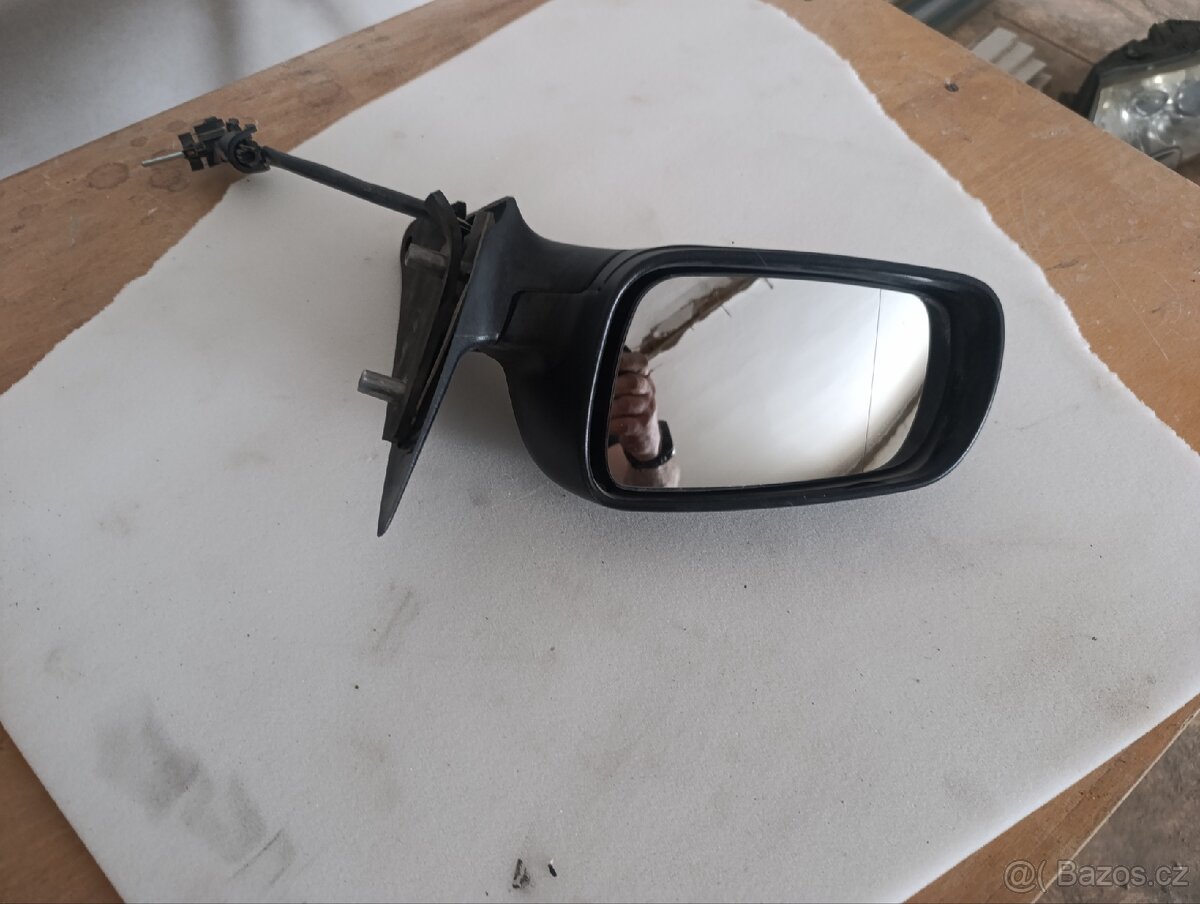 Zpětné zrcátko Škoda Octavia 1