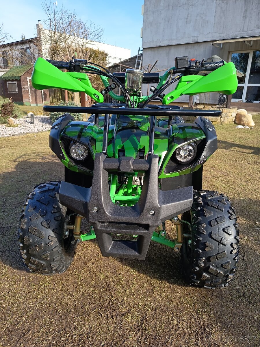 Dětská čtyřkolka