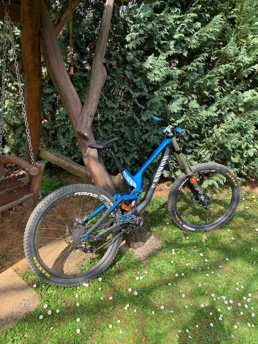 Canyon sender