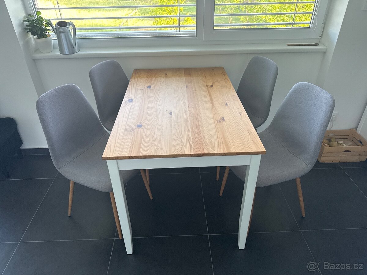 Jídelní stůl IKEA + 4 židle Jysk