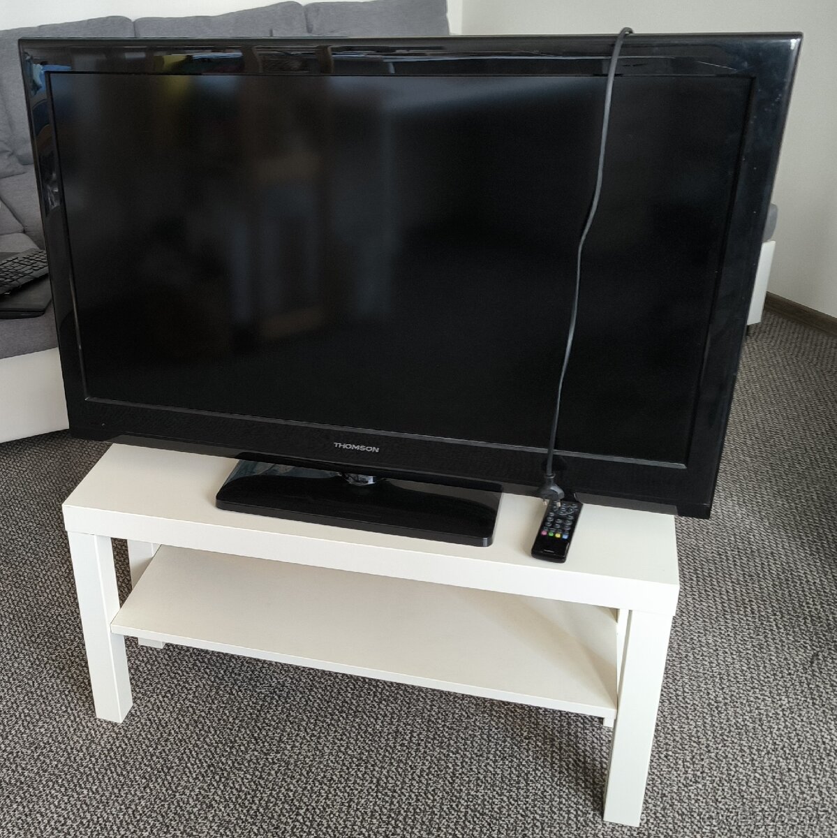 TV stolek + TV