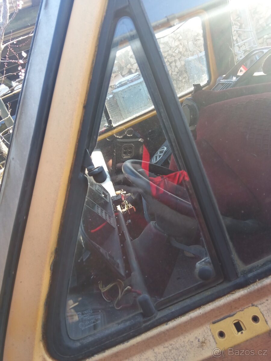 VW T3 - výklopny trojúhelníky
