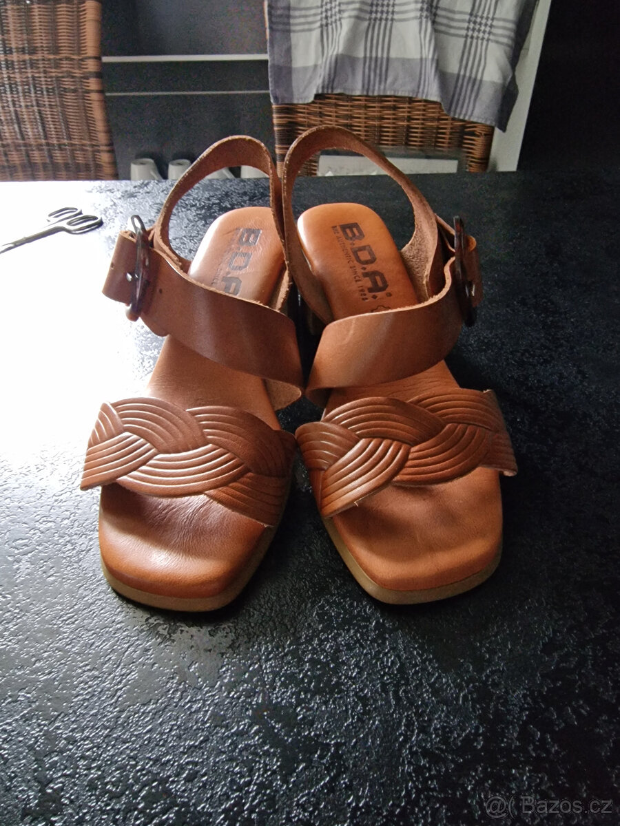 Sandalky damske, divci v. 35