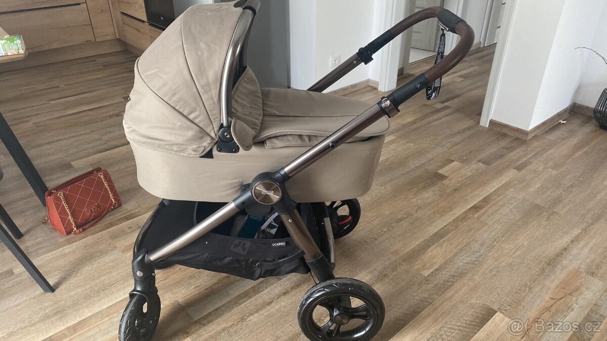 Kočárek mamas&papas ocarro