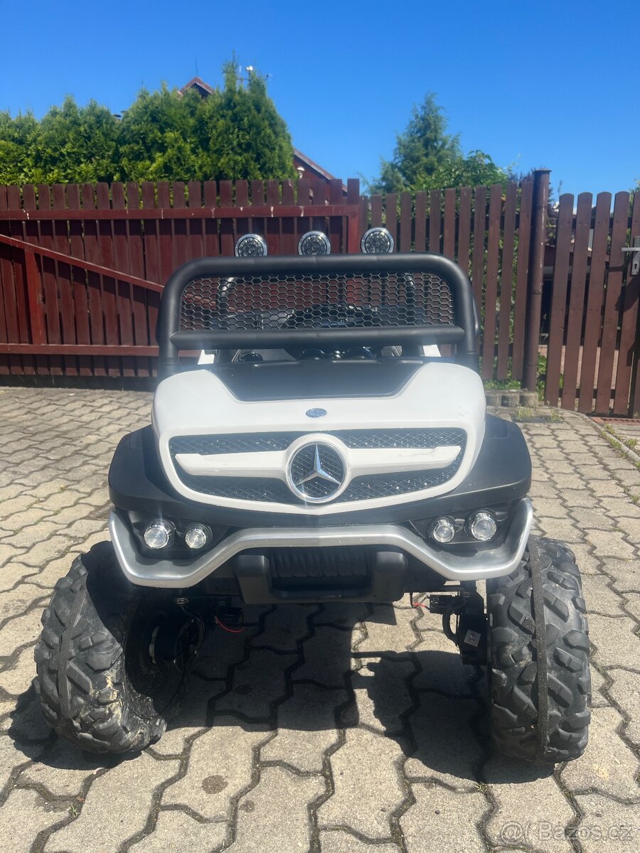 Dětské elektrické auto Mercedes