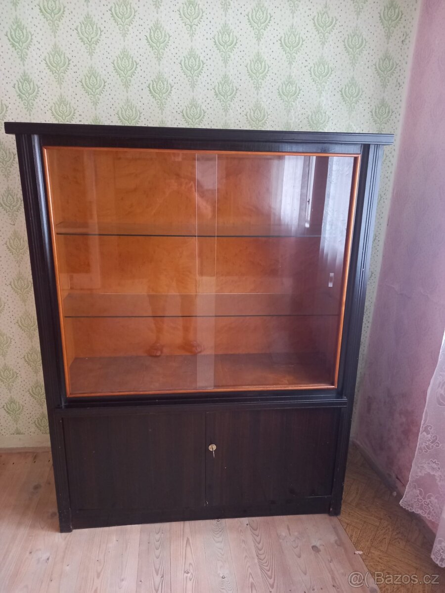 Starožitná Prosklená Knihovna