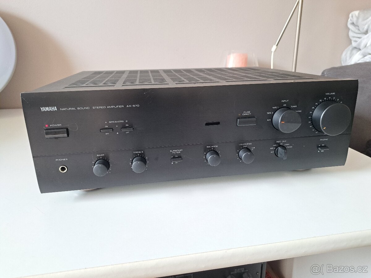 Yamaha AX 570