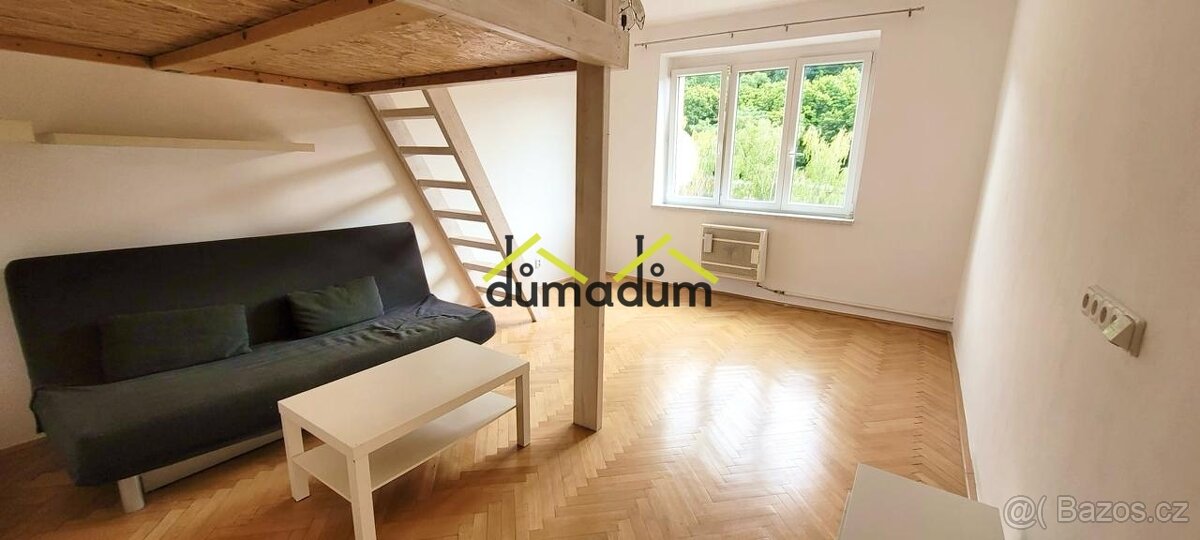 částečně zařízený byt 1+1
