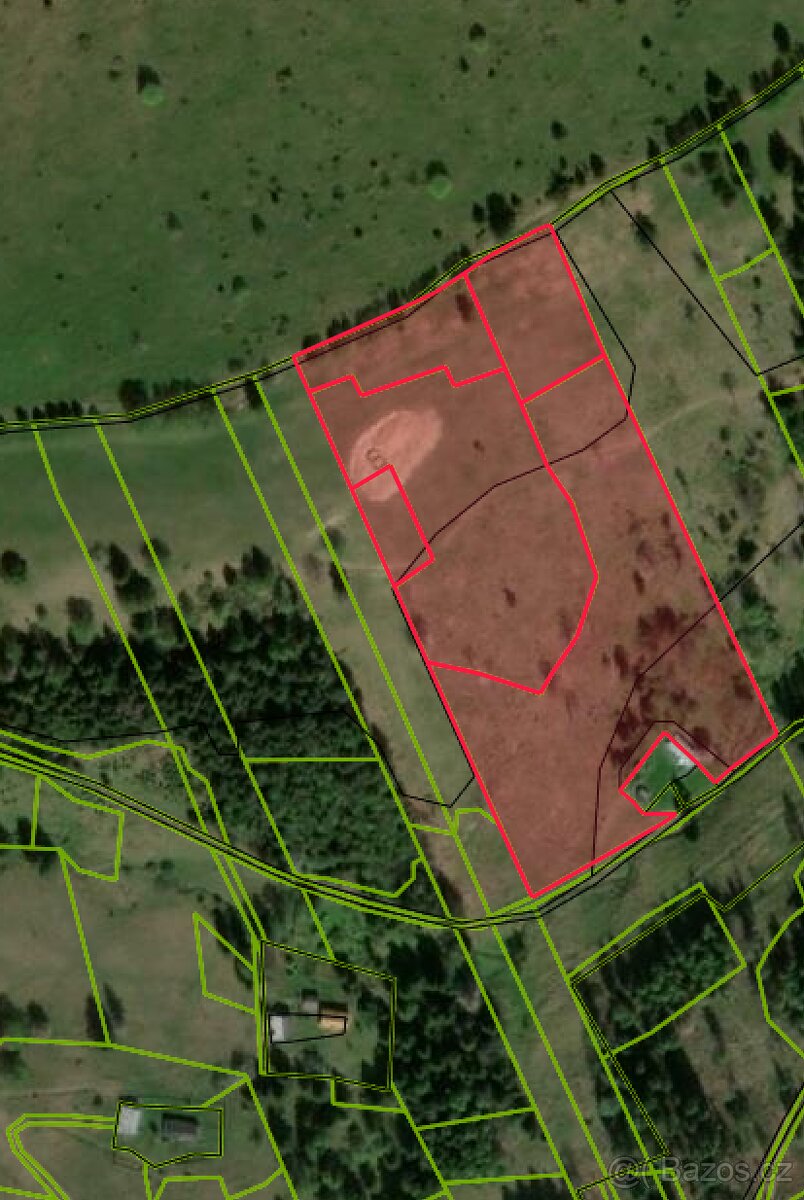 STAVEBNÝ Vysokohorský Pozemok 2,8 Hektára zo Základmi CHATY