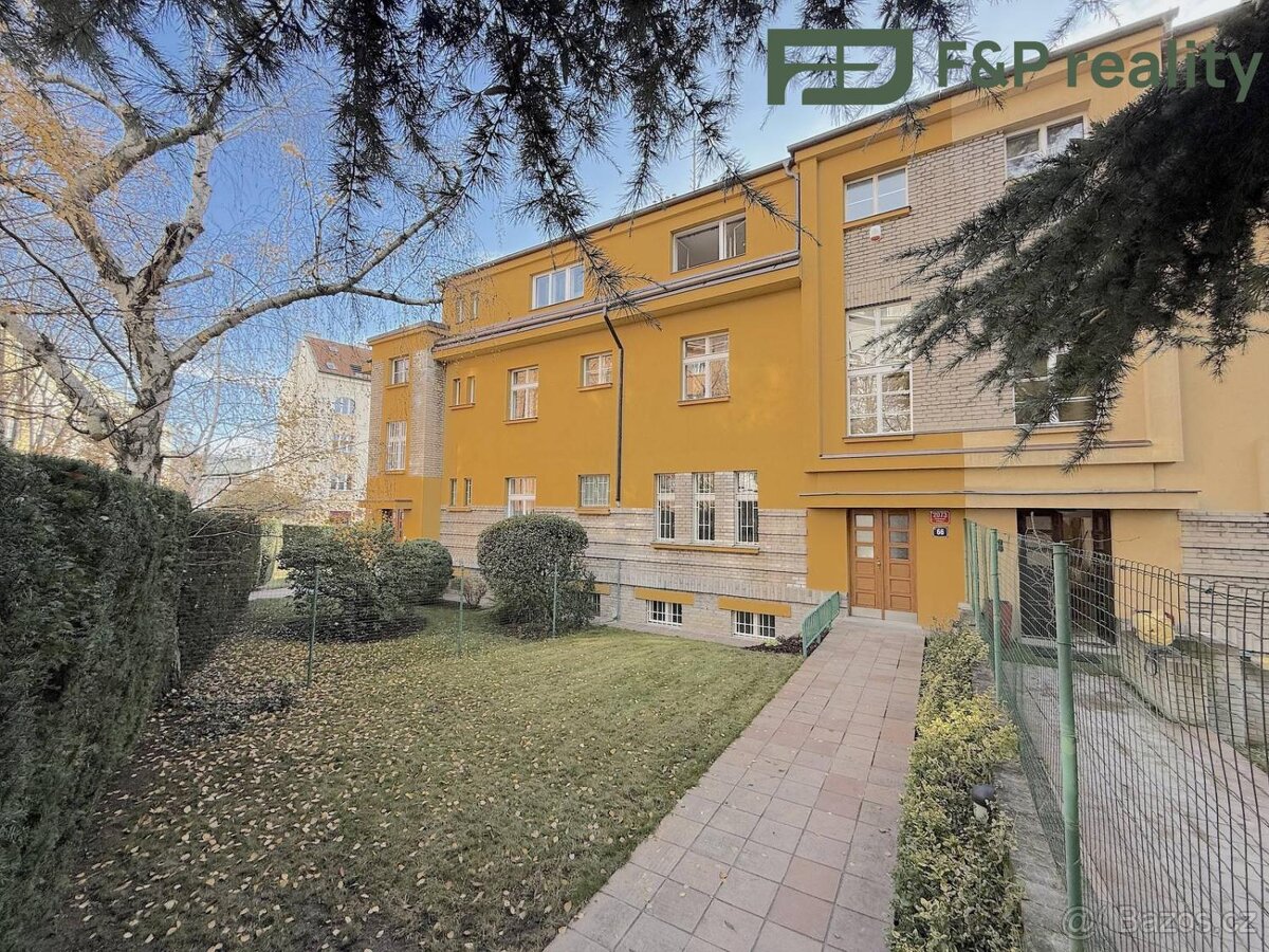 Pronájem domu 5+1, 160 m2, Praha - Vinohrady