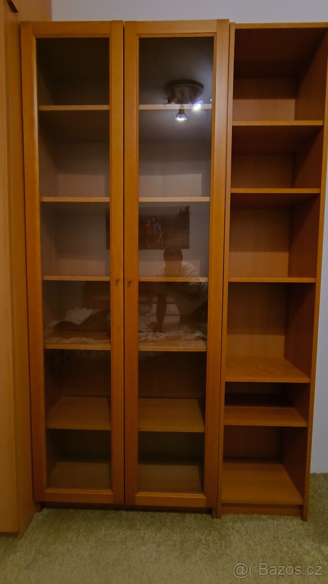 Prodám knihovnu Billy/Oxberg + regál