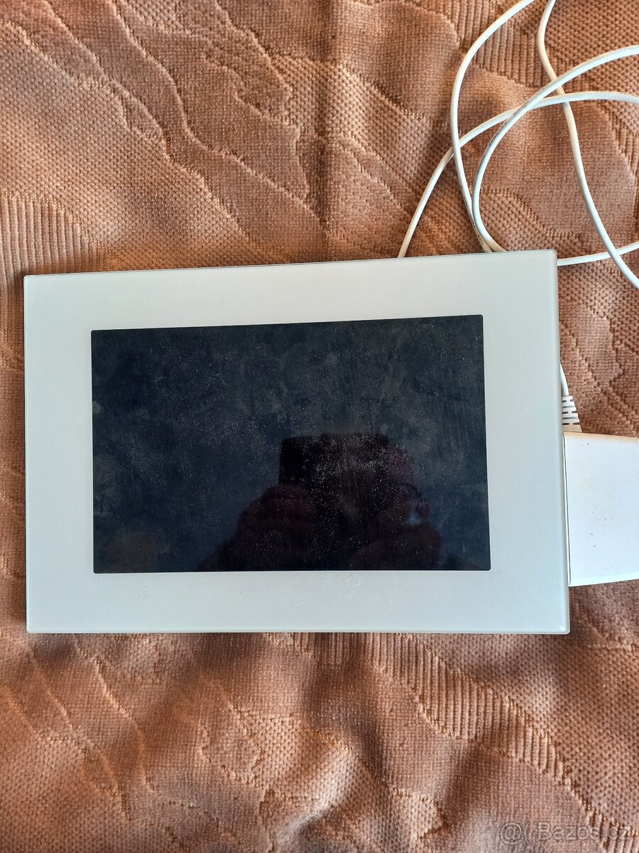 Fotorámeček Sony S-Frame DPF XR 100