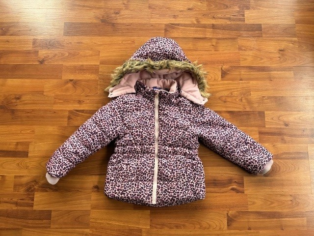Zimní bunda vel. 110 pro holčičku - krásný stav