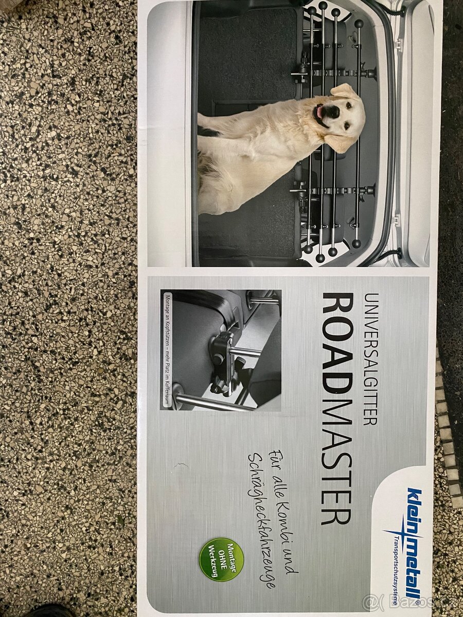 Ochranná dělící mříž pro psa mezi kufrem auta a interiérem