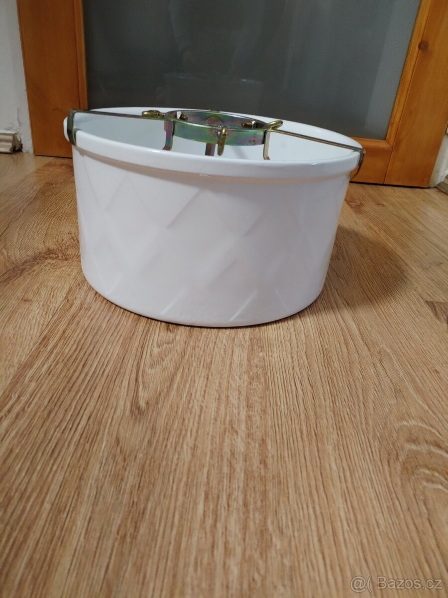 Stojan na stromek keramický 29 cm.