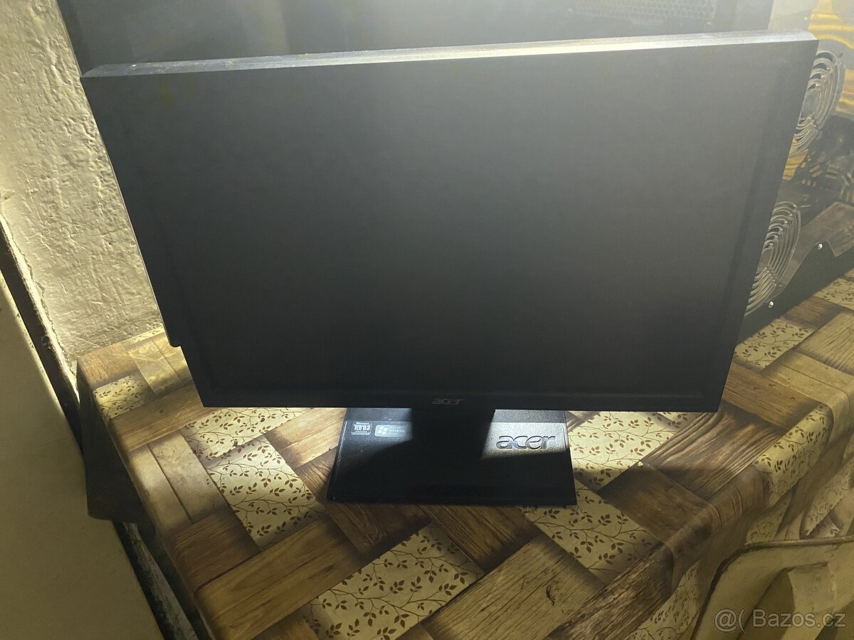 Acer V193W - LCD monitor 19" 1440x900