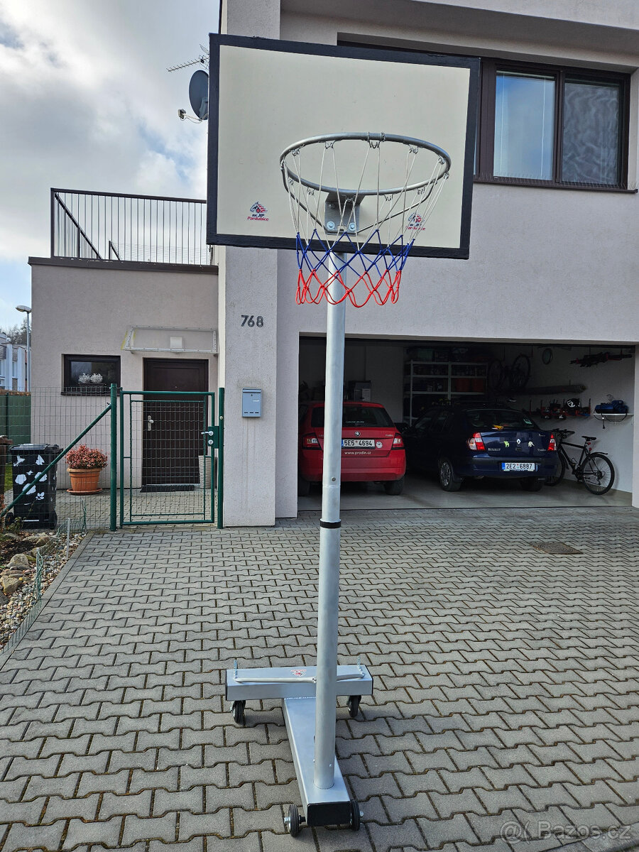 Basketbalový koš pojízdný nastavitelný