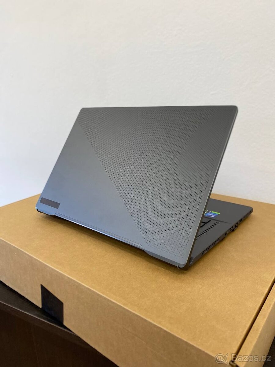 Notebook ASUS ROG Zephyrus G16 - WQXGA 165Hz/i7/16GB/512GB