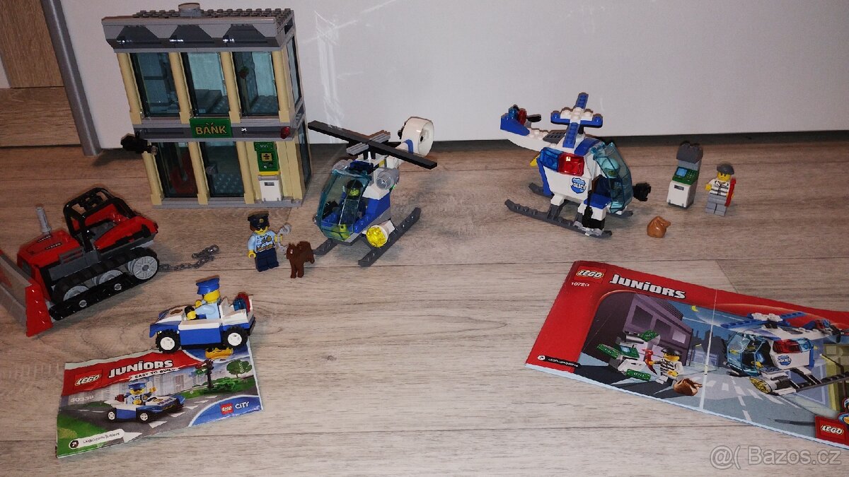 Lego policie a banka