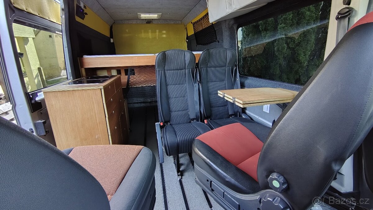 Obytné Ducato, 4 mista, podlahove topeni, měchy, tempomatem