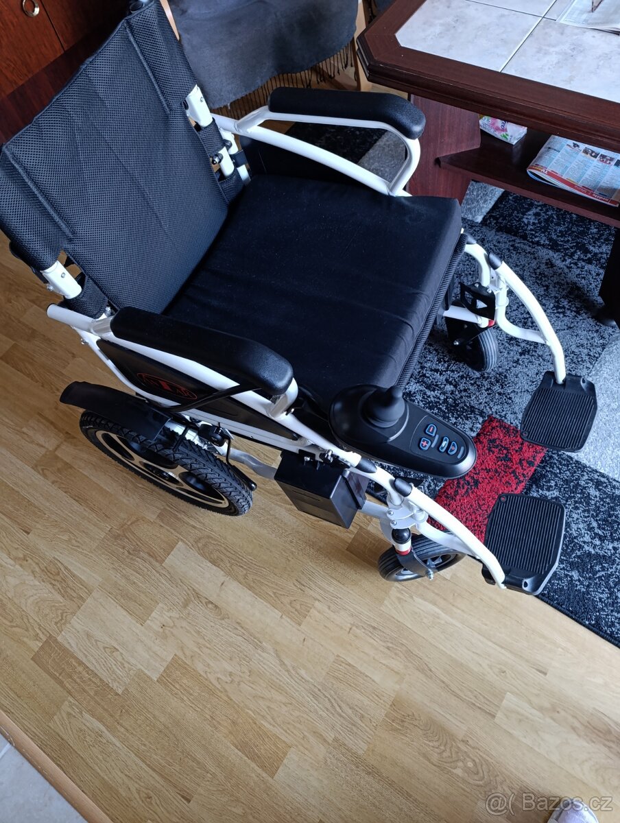 Elektrický invalidní vozík