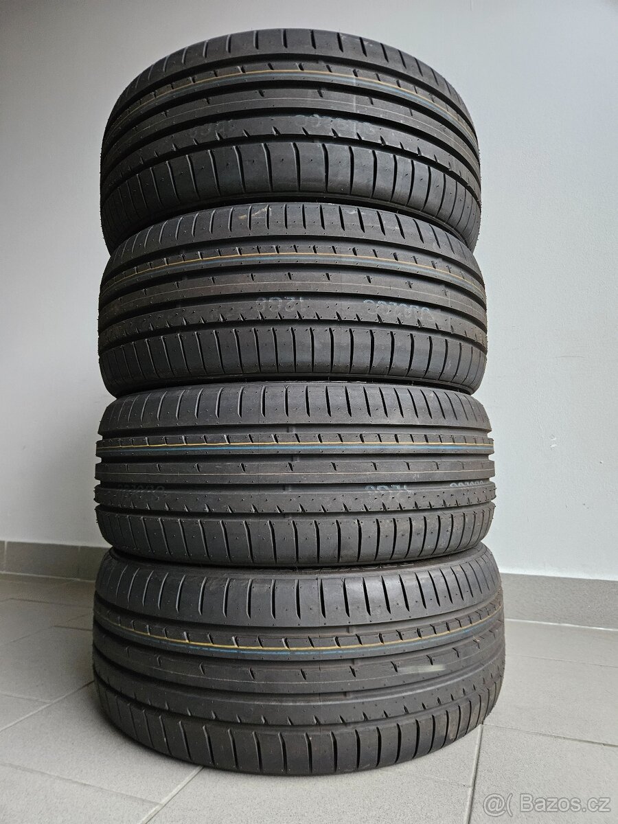 Letní TOYO 215/45/18 - Nové -