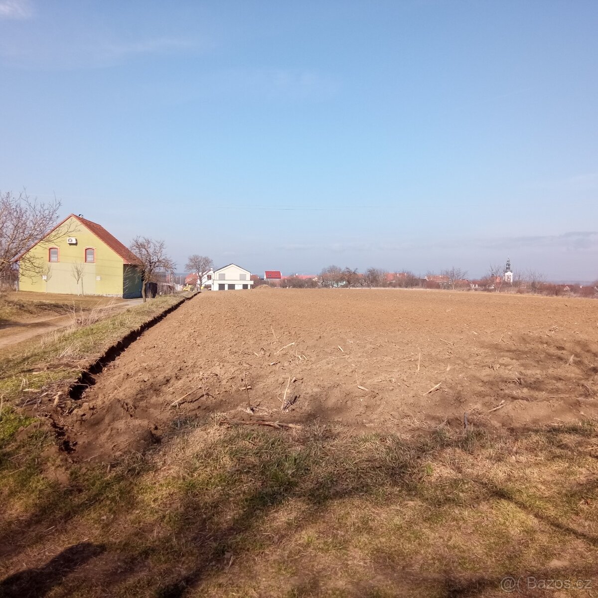 Pozemek Vnorovy