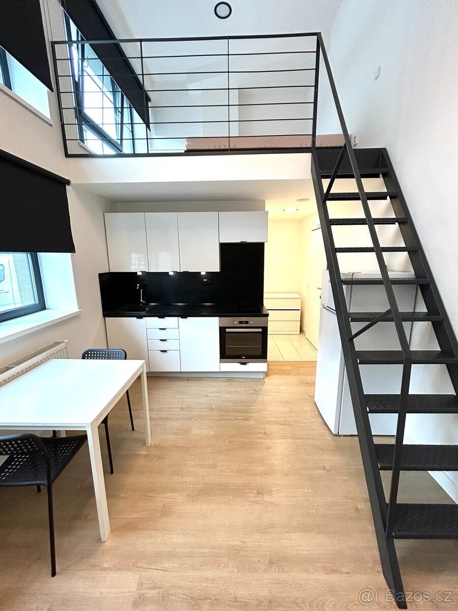 byt 1+kk (loft), 28m2 v ul. Poděbradská, Praha 9 - Vysočany