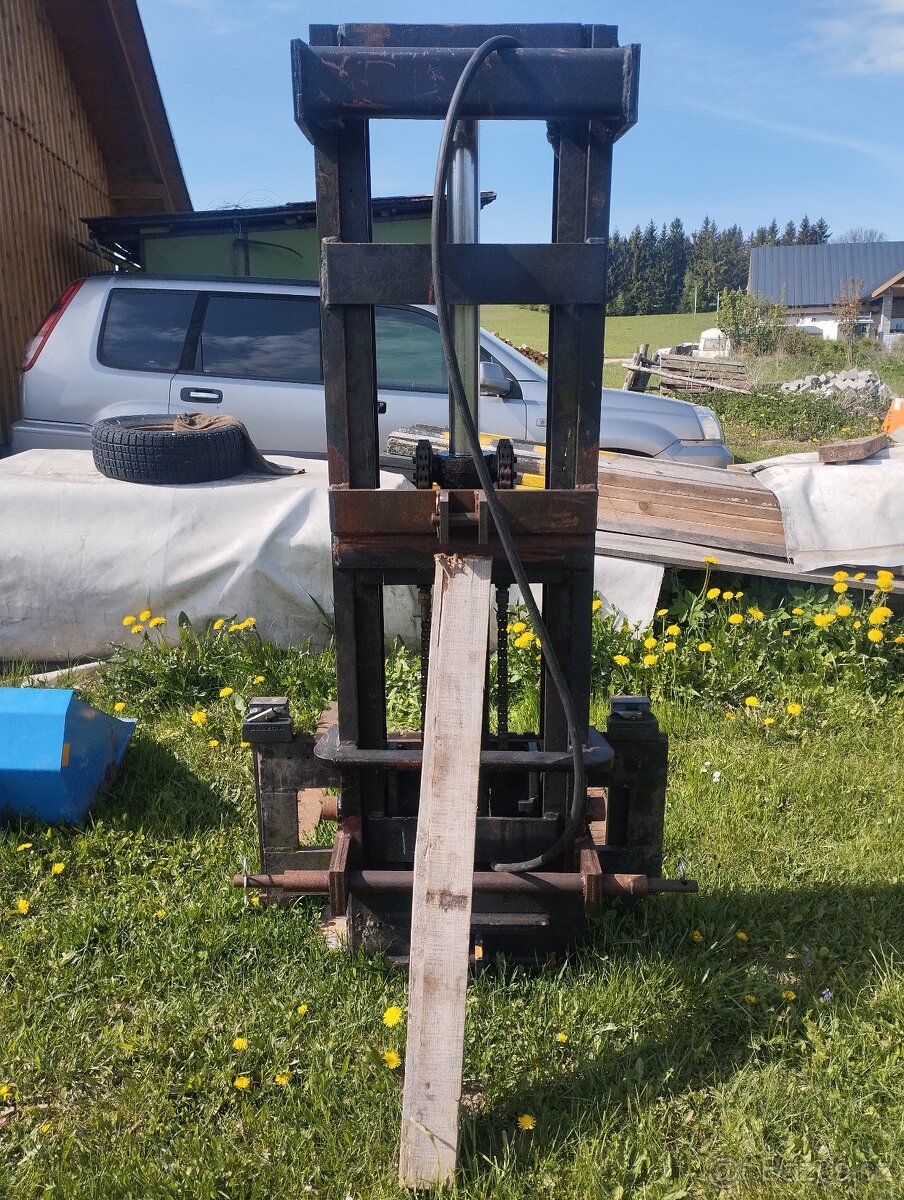 Prodám paletizační vidle za traktor