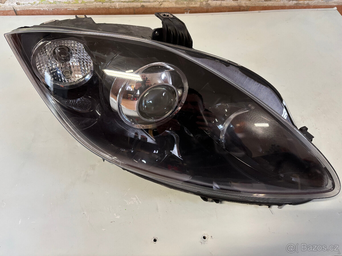 Pravý xenon Seat Altea 2014 5P1941754E - komplet