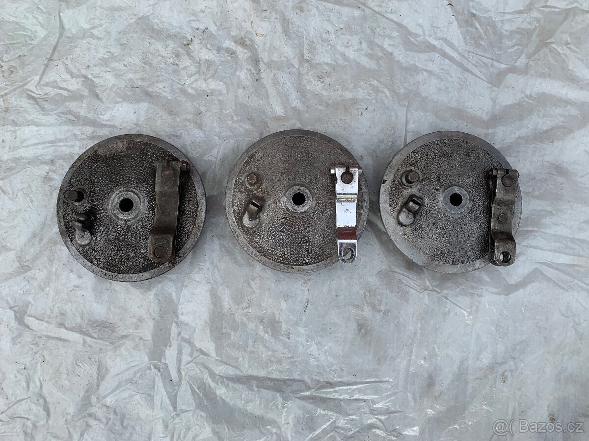 Štíty brzd Jawa 50/20,21 pionýr 23 mustang Cena za kus 300