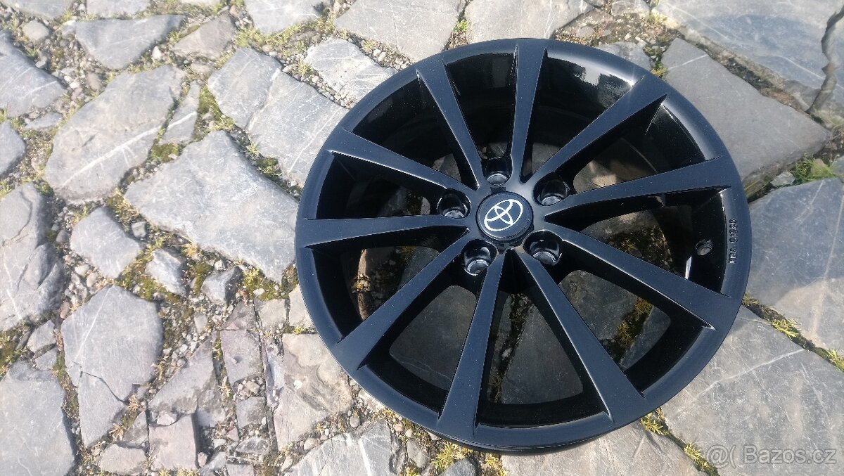 prodám nová al kola 17 18 5x114,3 na TOYOTA
