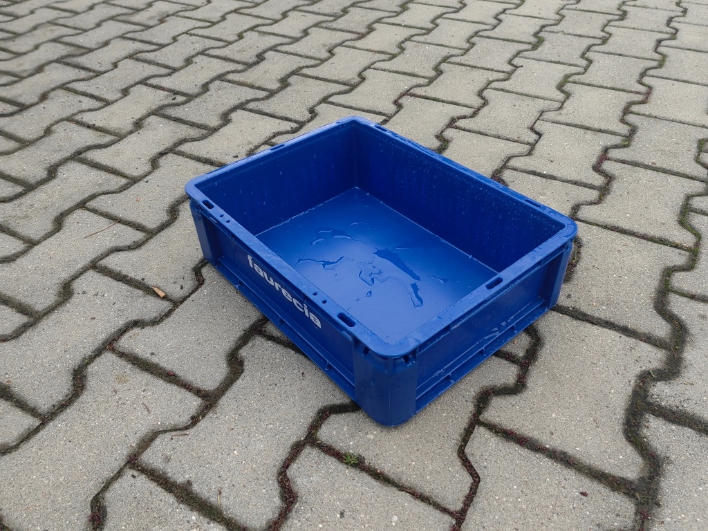 Plastové přepravky395x295x119mm