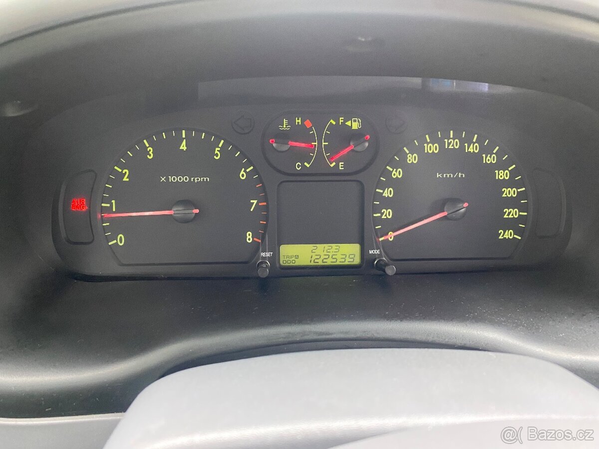 Kia magentis v6